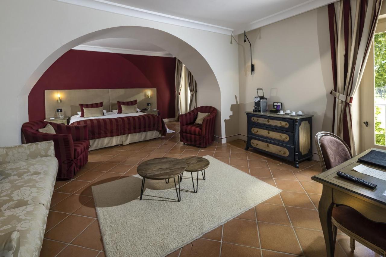 Chateau Et Golf De Taulane Ля-Мартр Экстерьер фото