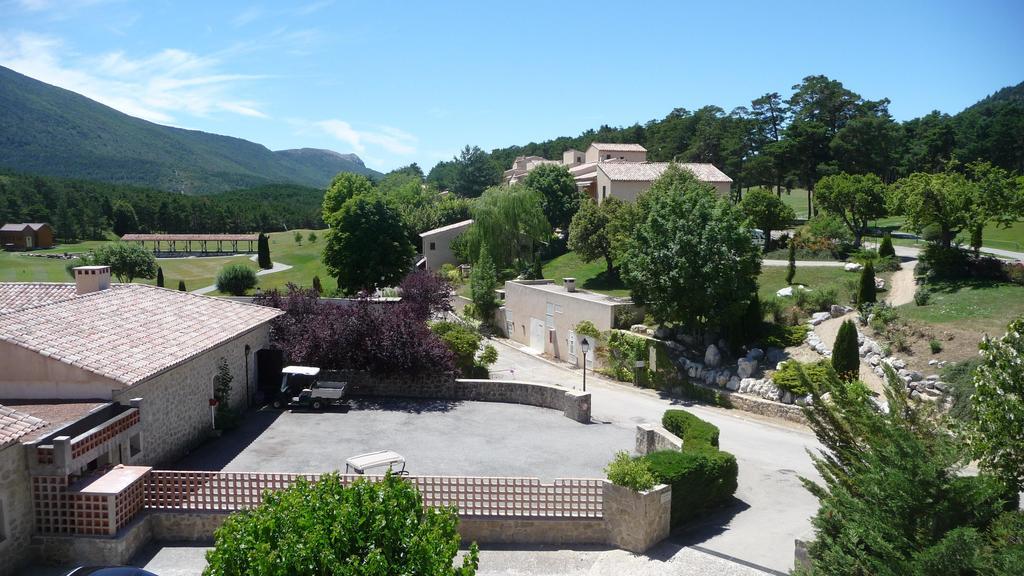 Chateau Et Golf De Taulane Ля-Мартр Экстерьер фото
