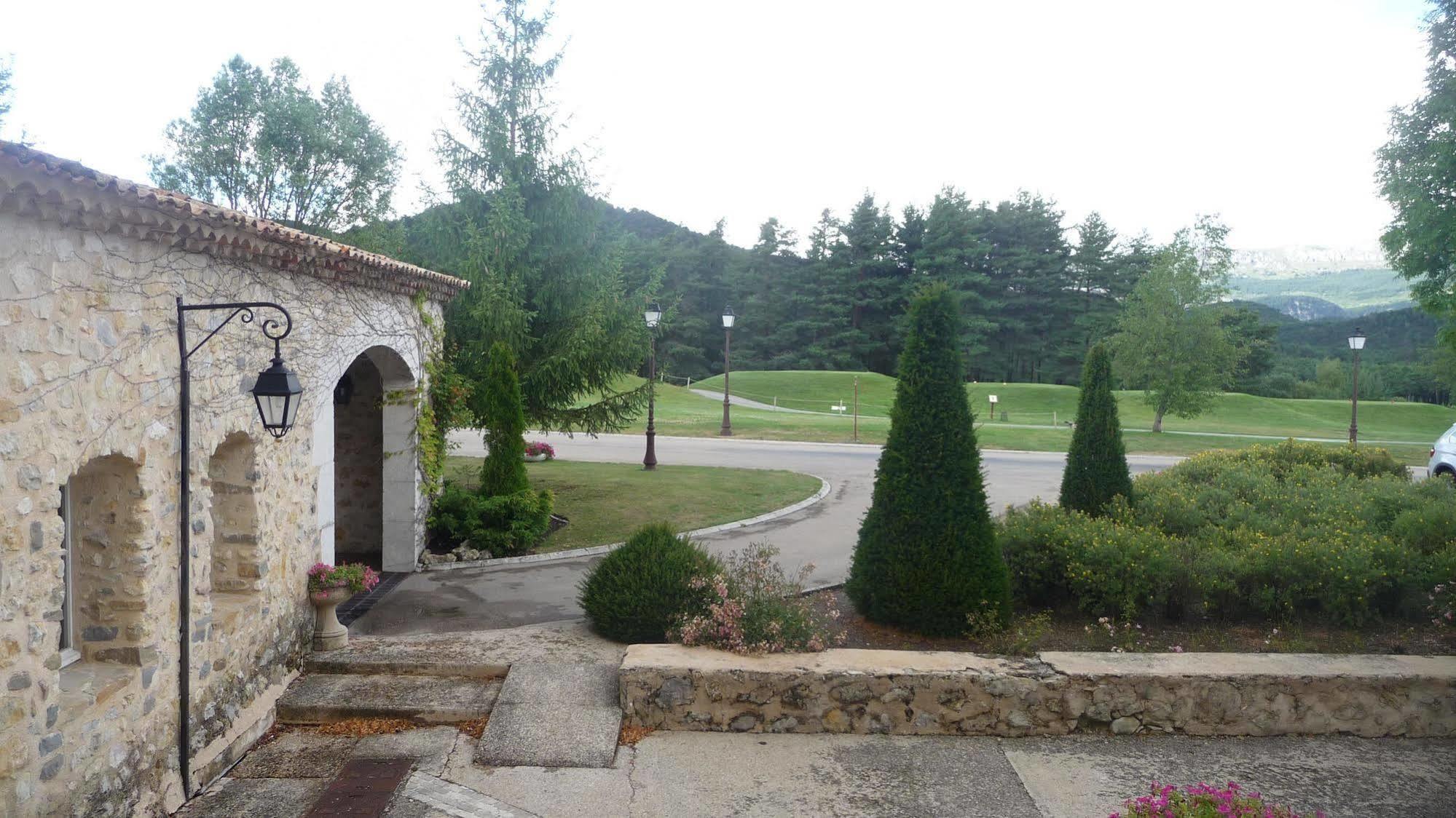 Chateau Et Golf De Taulane Ля-Мартр Экстерьер фото
